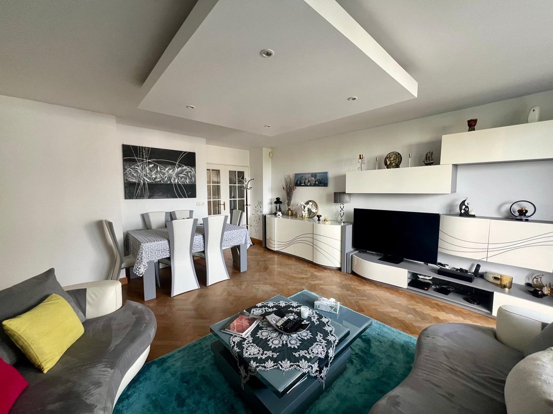 Apartment in Centre Ville-Sarments, Châtillon, France 1 - 16079405