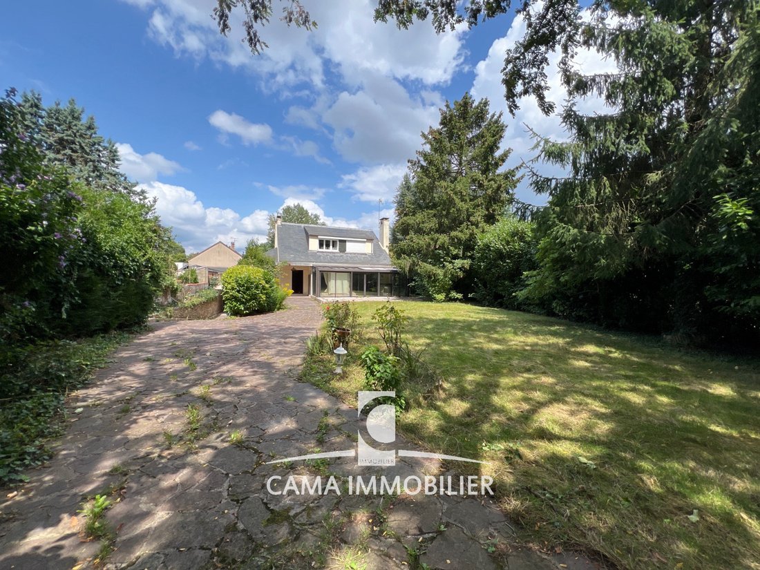 House in Bas Buc, Buc, France 1 - 16079357