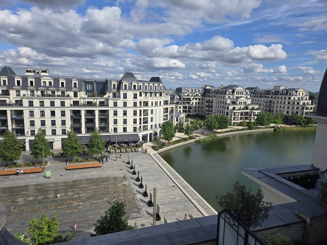 Penthouse in Jardin Parisien, Clamart, France 5 - 16079491