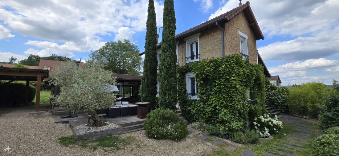 House in Médan, Ile-de-France, France 2 - 16079407