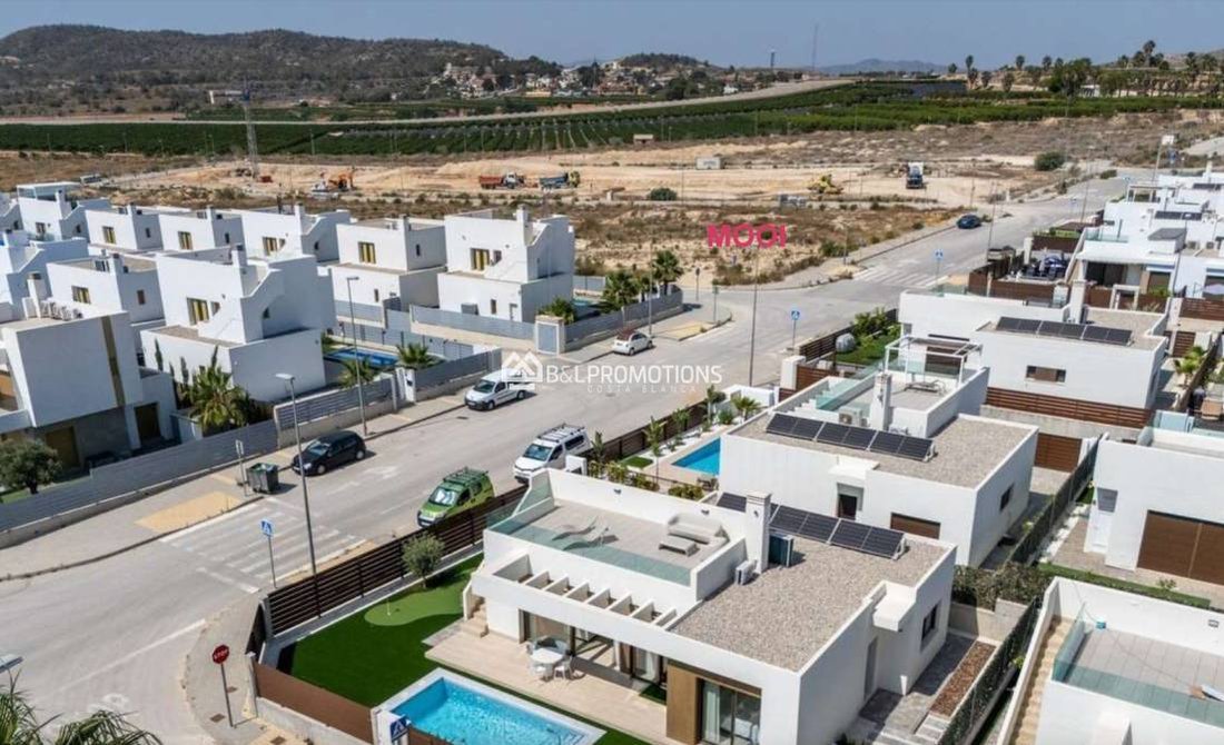 Villa in Orihuela, Valencian Community, Spain 2 - 16078941