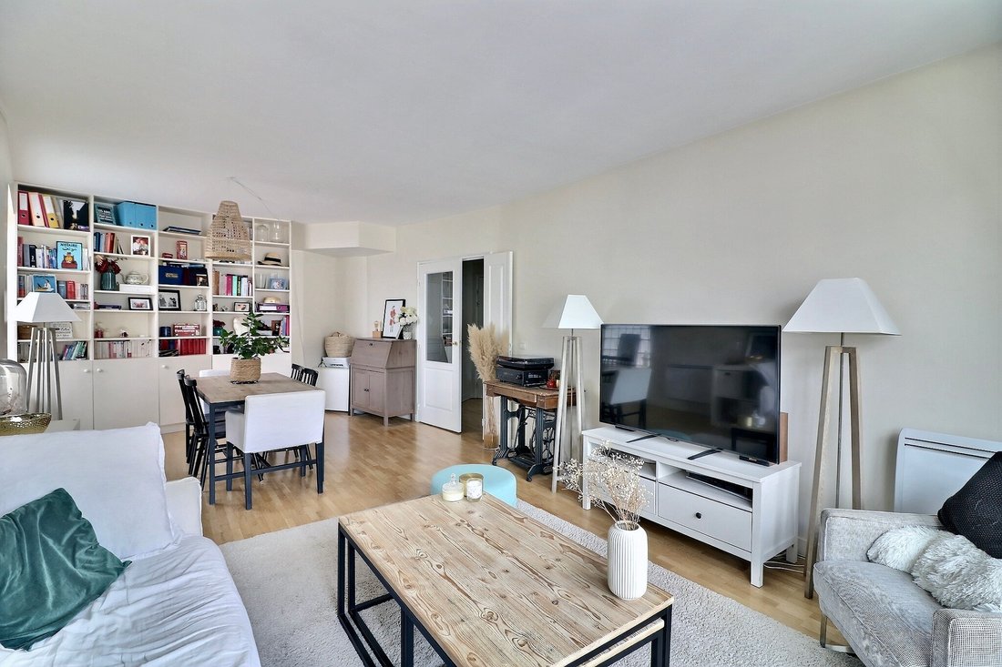 Apartment in Hôtel de Ville-Planchette, Levallois-Perret, France 3 - 16079913