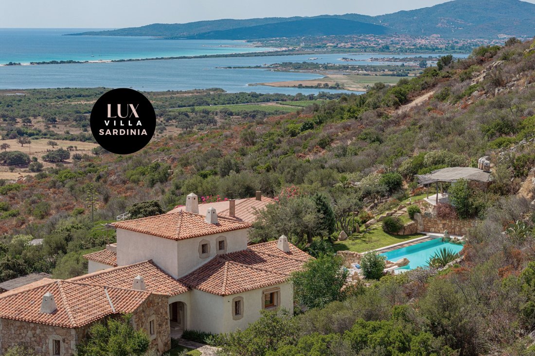Villa in San Teodoro, Sardinia, Italy 2 - 16083477