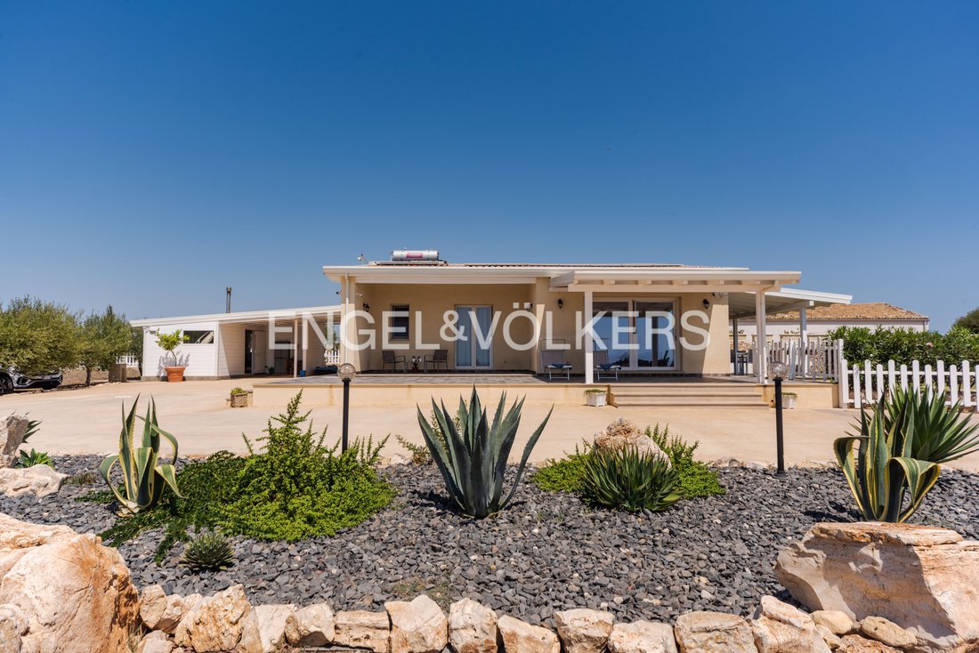 Villa in Granelli, Sicily, Italy 2 - 16083412