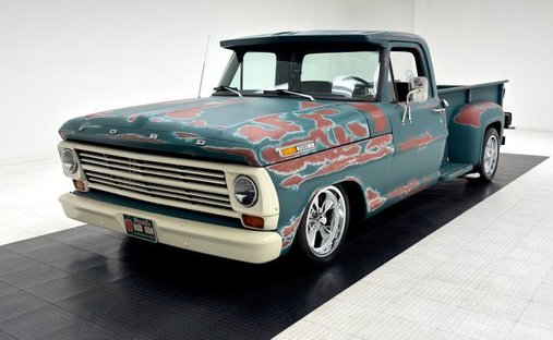 Jegs 300ci I6/5-Speed Manual/Holley Sniper EFI/Wilwood 4 Wheel Power Disc Brakes in Morgantown, United States 1