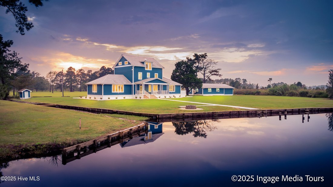 House in Belhaven, North Carolina, United States 1 - 16082782
