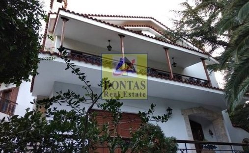 Casa a Ekali, Attica, Grecia 1
