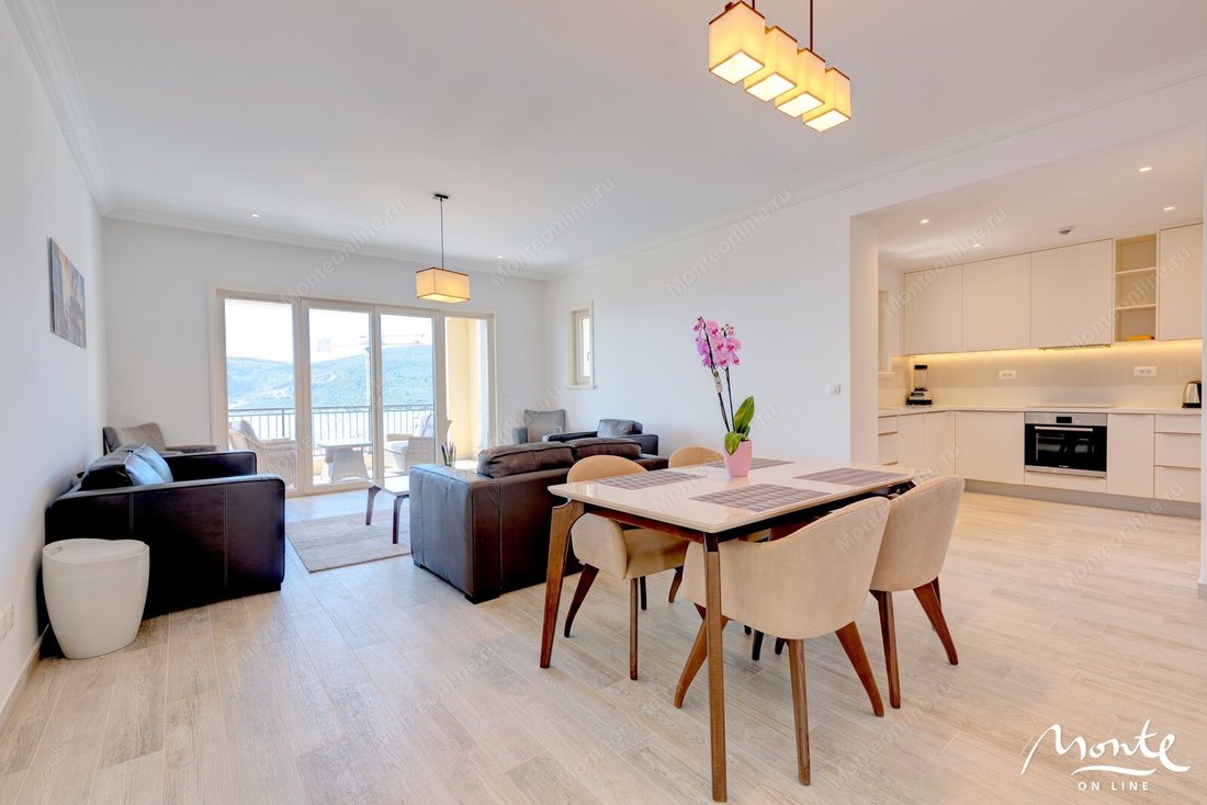 Apartment in Milovići, Tivat Municipality, Montenegro 3 - 16088349