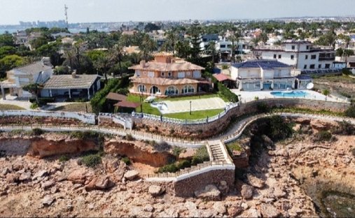 Villa in Cabo Roig, Orihuela, Valencian Community 1