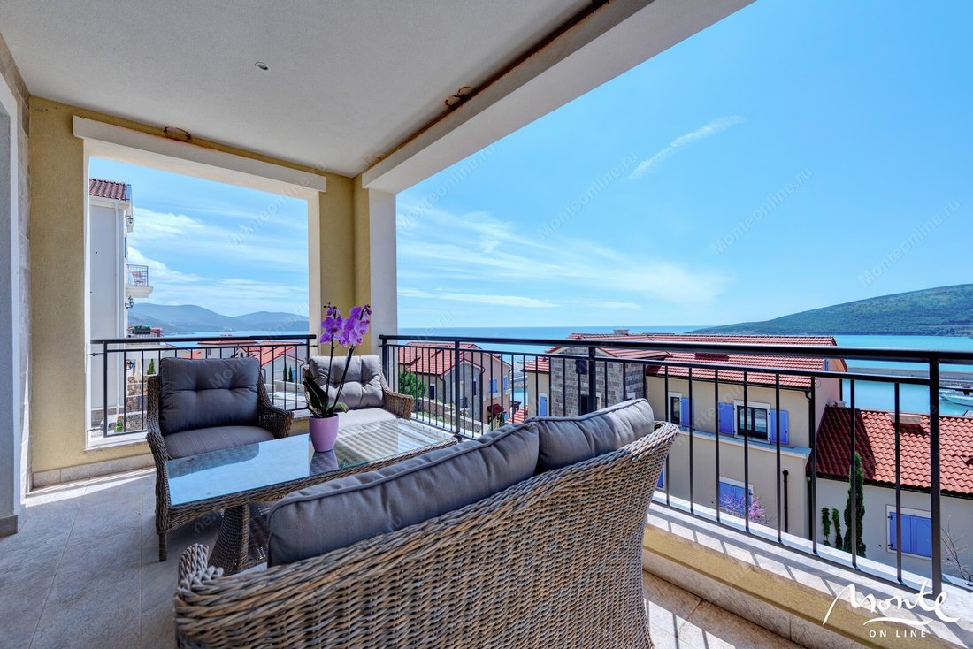 Apartment in Milovići, Tivat Municipality, Montenegro 1 - 16088349