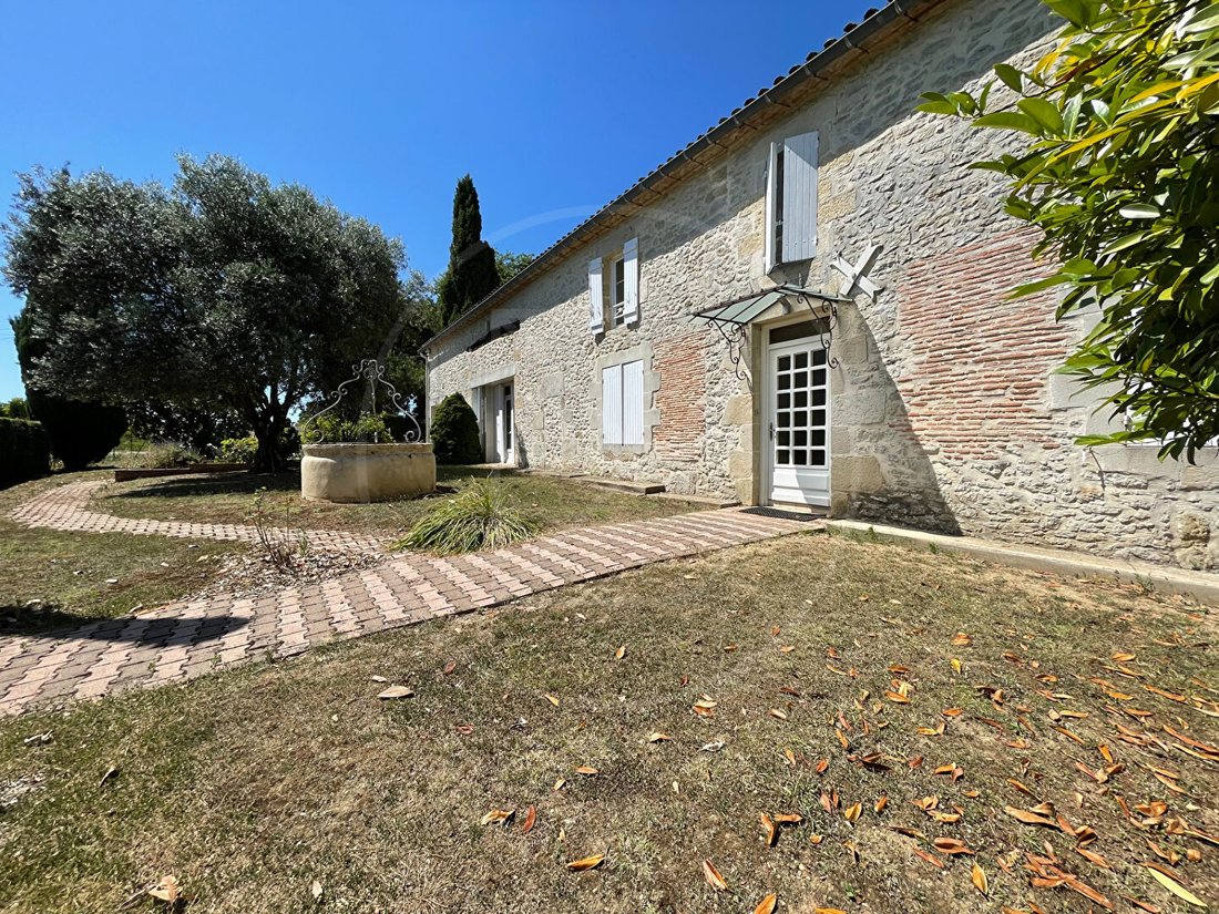 Villa in Arrondissement of Langon, Nouvelle-Aquitaine, France 1 - 16086553
