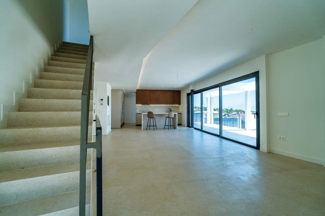 Villa in Alhaurin de la Torre, Andalusia, Spain 4 - 16083753
