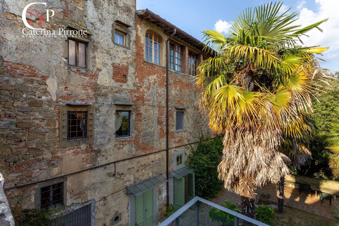 Villa in Rignano sull'Arno, Tuscany, Italy 2 - 16085442