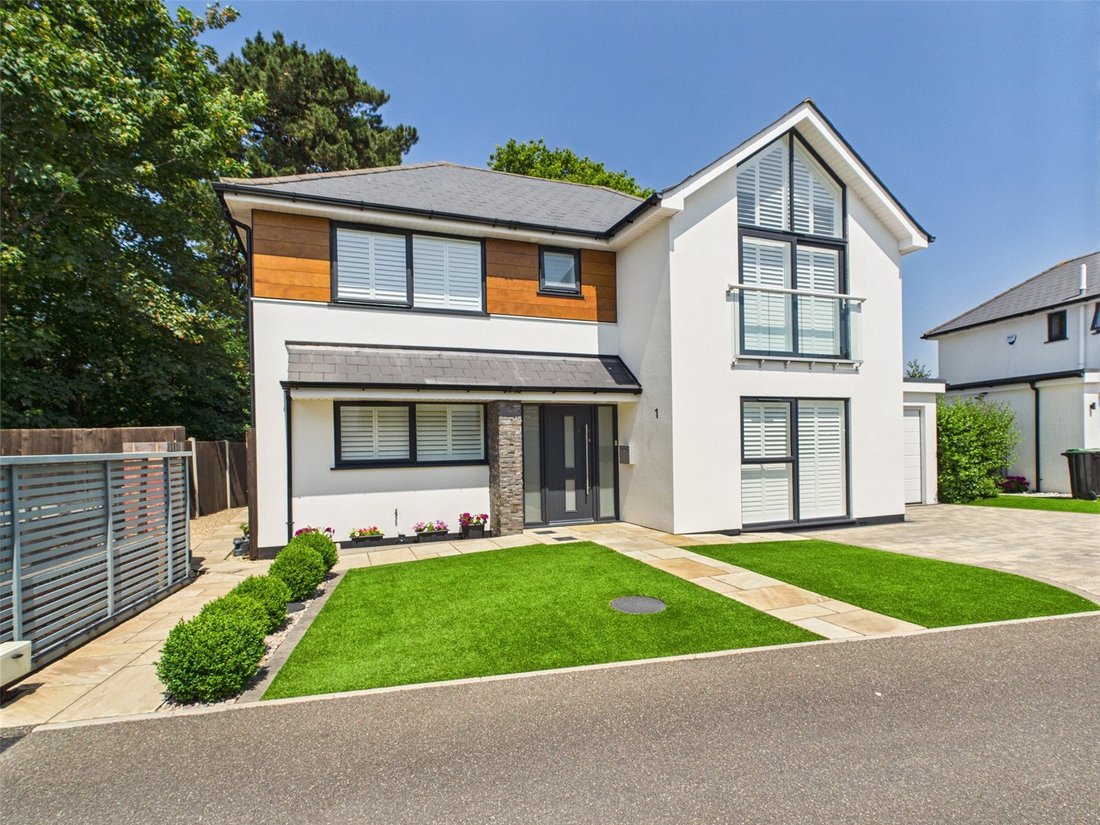 House in West Southbourne, Bournemouth, England 1 - 15305555