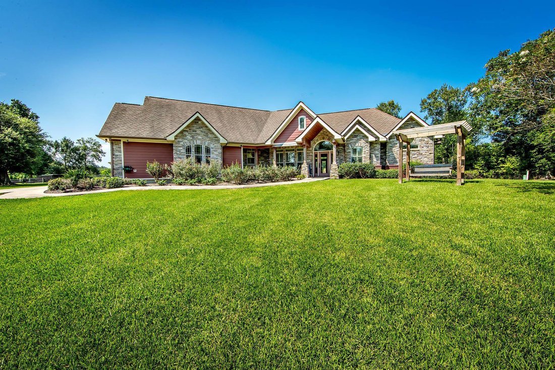 House in Larose, Louisiana, United States 1 - 16085906