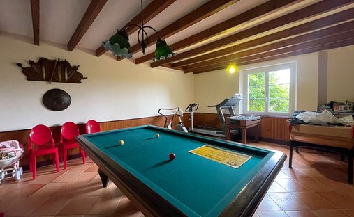 Castle for Sale in Monségur, Nouvelle-Aquitaine, France