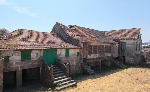 Farm Ranch in Raimonda, Porto District, Portugal 1