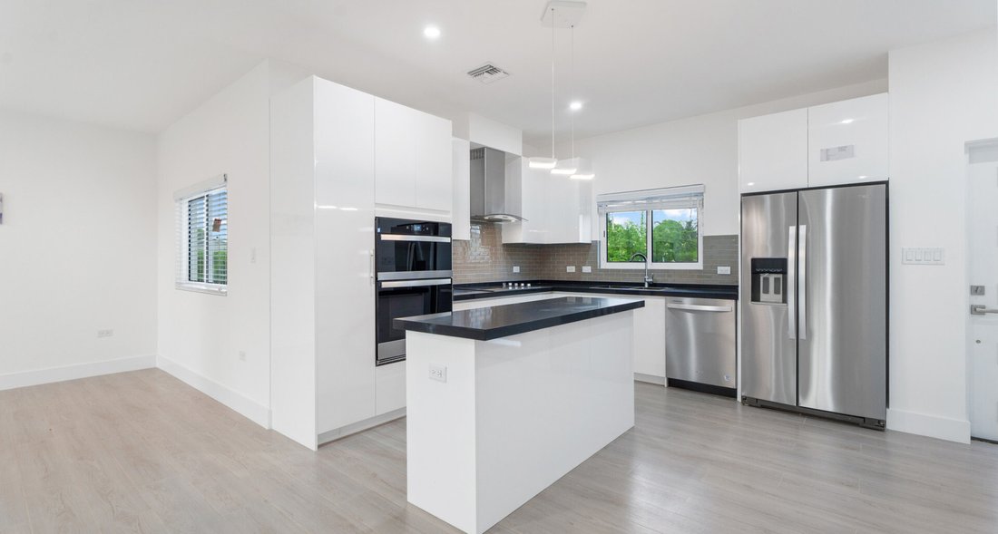 Apartment in George Town, George Town, Cayman Islands 4 - 16084062