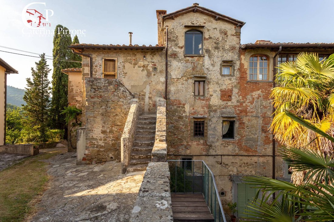 Villa in Rignano sull'Arno, Tuscany, Italy 1 - 16085442