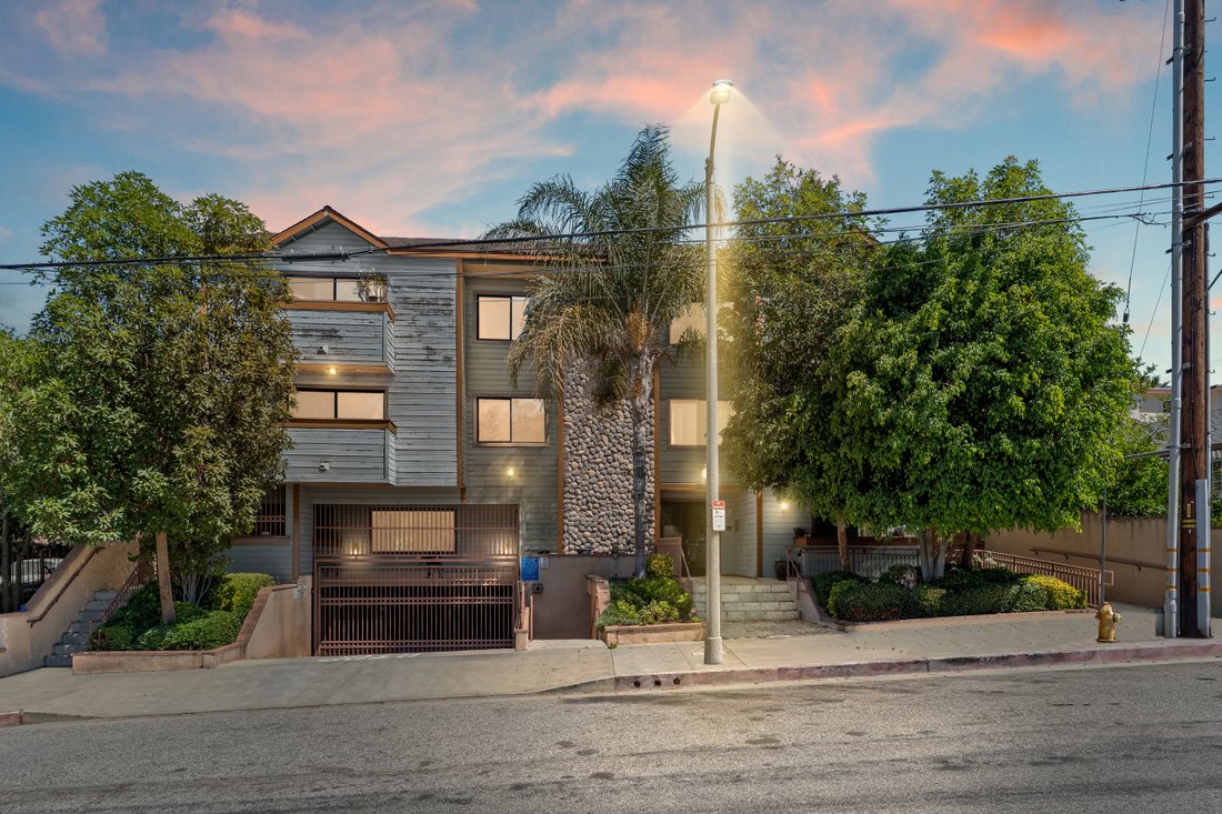 Condo in Los Angeles, California, United States 1 - 16089722