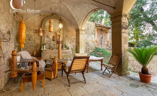 Tuscany| Historic Tuscan Castle With Land For Sale Near Florence