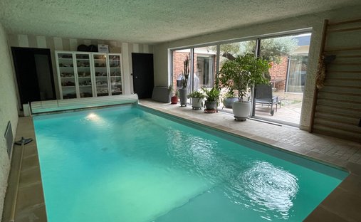 House in Cuts, Hauts-de-France, France 1