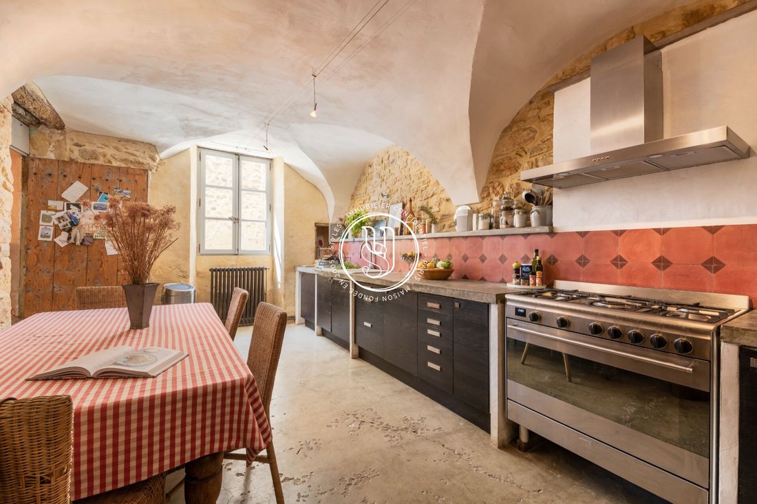 Villa in Uzès, Occitania, France 4 - 16084265