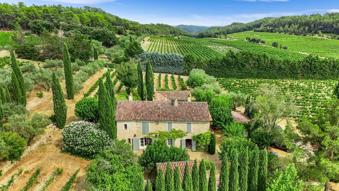 Entrecasteaux, Provence-Alpes-Côte d'Azur, France 2 - 16084885