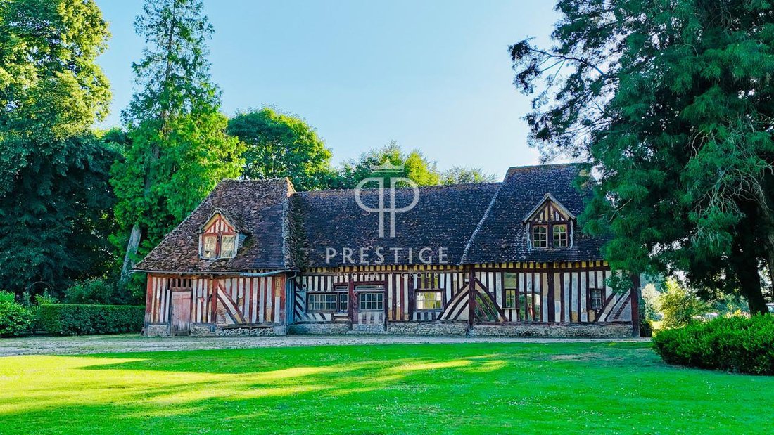 Le Rêve de 1742: A Normandy Château Whispering Through Time