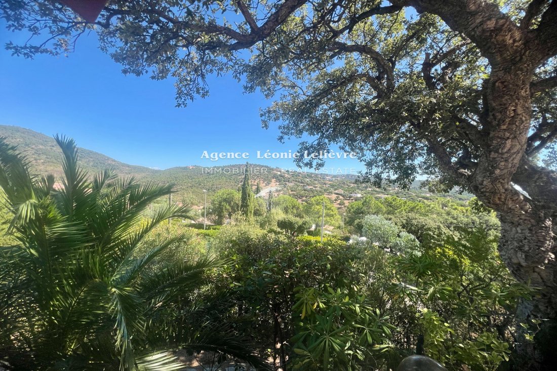 Villa in Les Issambres, Roquebrune-sur-Argens, France 2 - 16086732