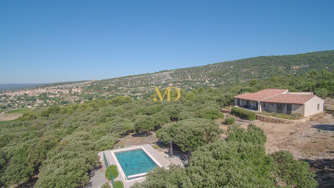 House in Saint-Saturnin-lès-Apt, Provence-Alpes-Côte d'Azur, France 1 - 16088508
