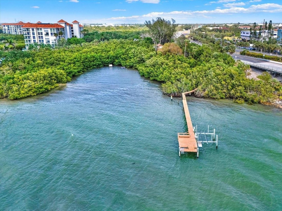House in St. Petersburg, Florida, United States 1 - 16085518
