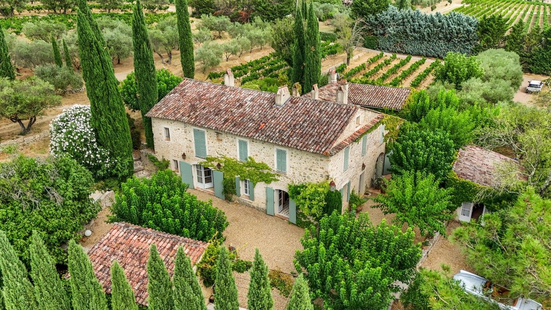 Entrecasteaux, Provence-Alpes-Côte d'Azur, France 1 - 16084885