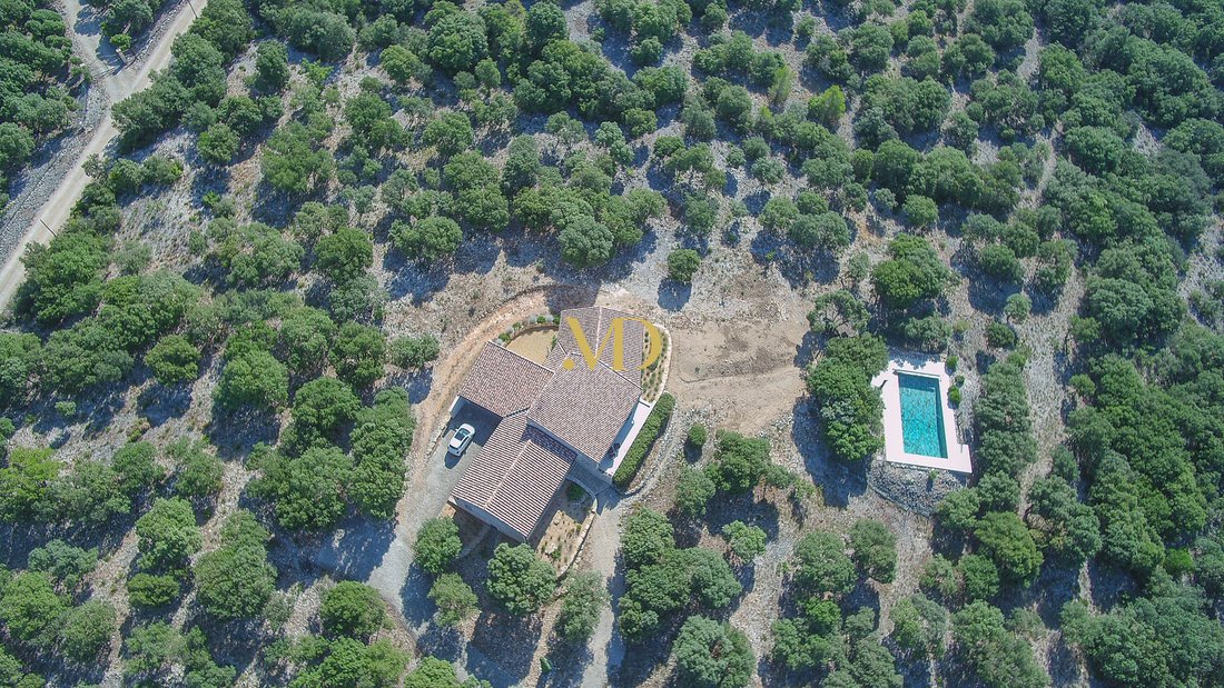 House in Saint-Saturnin-lès-Apt, Provence-Alpes-Côte d'Azur, France 4 - 16088508