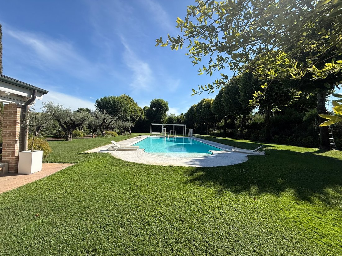 Villa in Fosso, Veneto, Italy 4 - 16088941