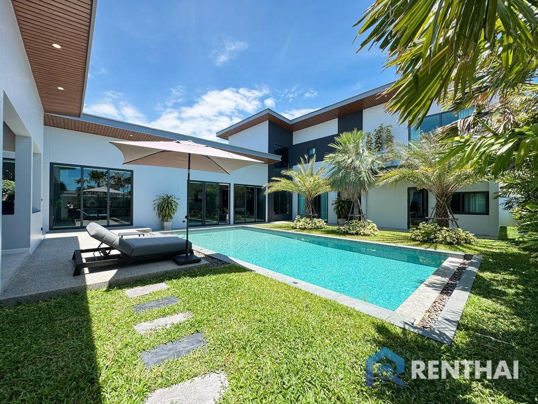 Villa in Pattaya City, Chon Buri, Thailand 1 - 15789690