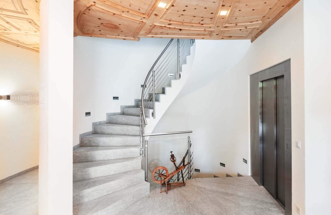 House in La Punt-Chamues-ch, Grisons, Switzerland 3 - 16085558