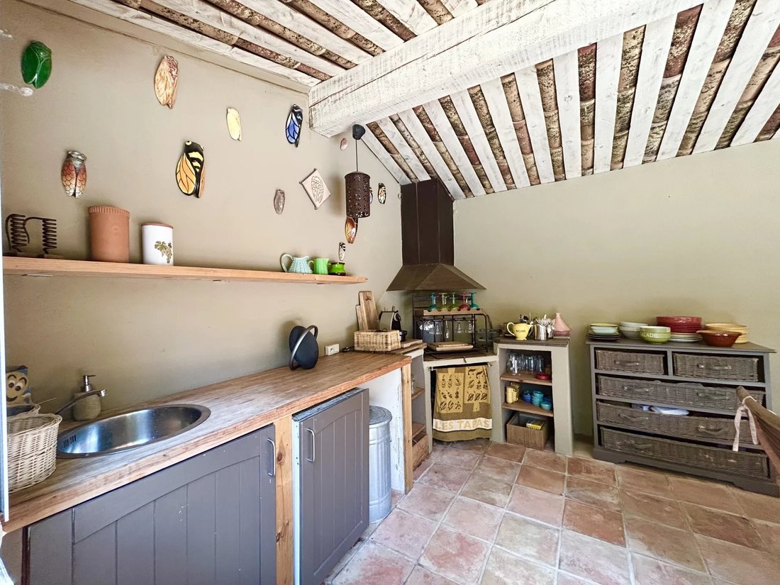 Estate in Garéoult, Provence-Alpes-Côte d'Azur, France 5 - 16079471