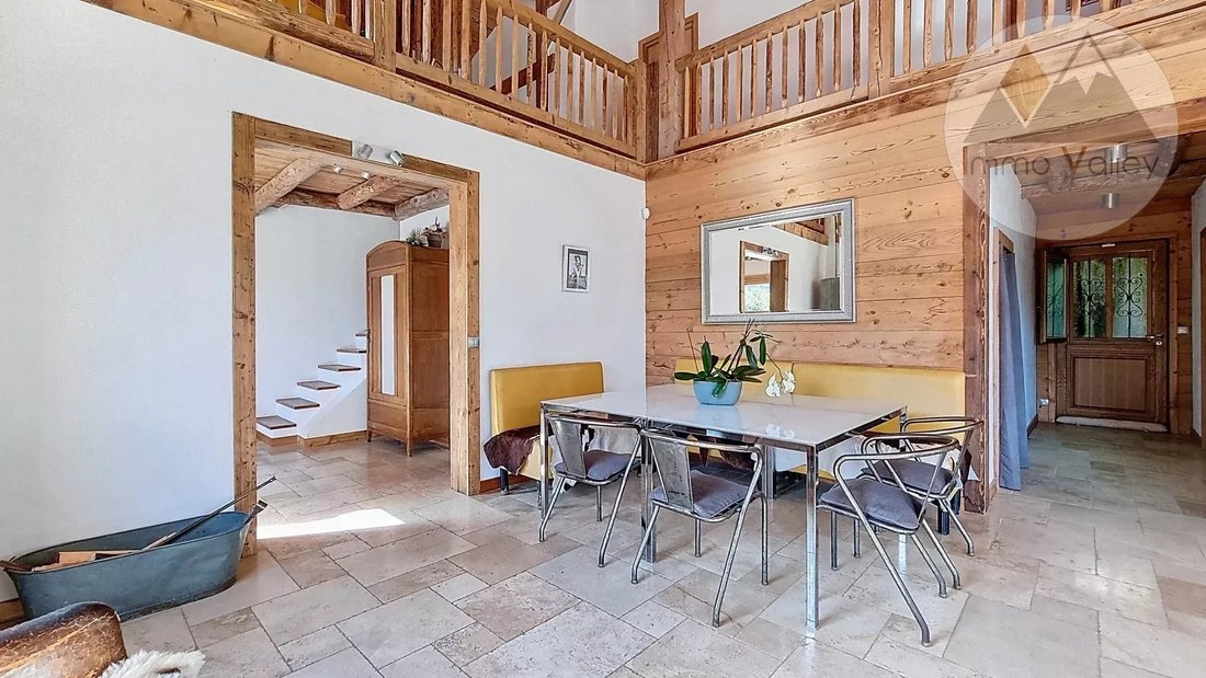 Chalet in Saint-Nicolas-la-Chapelle, Auvergne-Rhône-Alpes, France 4 - 16083919