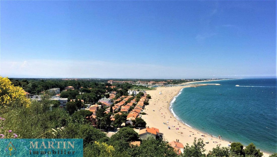 A Riviera Dream: Seaside Estates & Hidden Cottages in Occitanie’s Golden Light