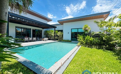 Villa in Pattaya City, Thailand 1