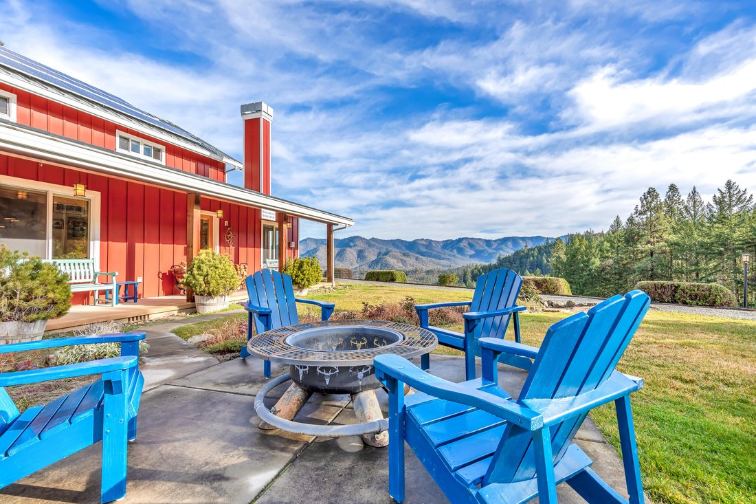 House in Grants Pass, Oregon, United States 2 - 16085645
