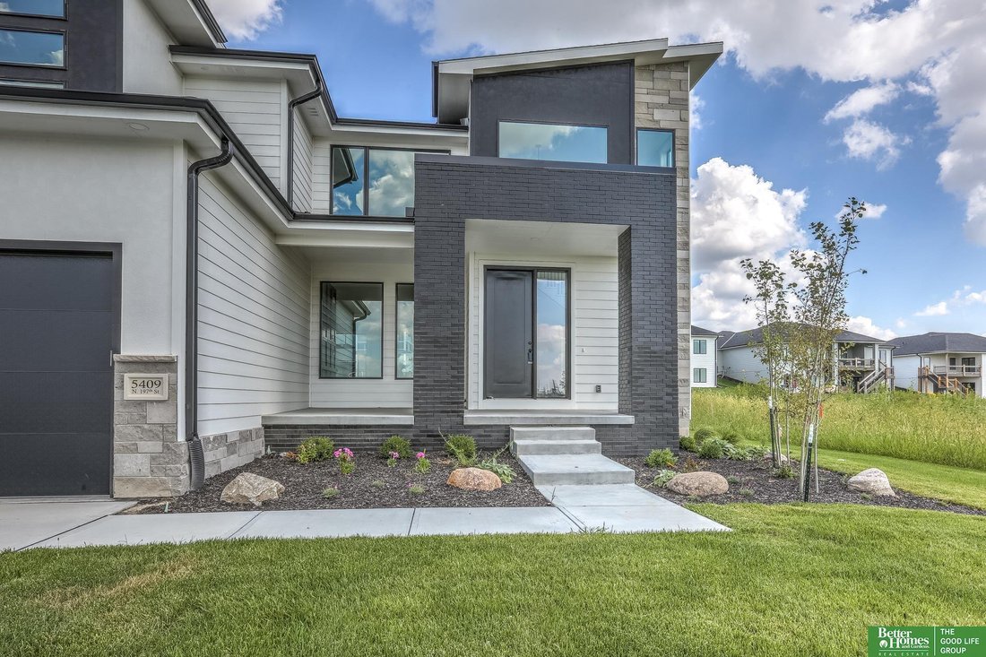 House in Bennington, Nebraska, United States 4 - 16090221