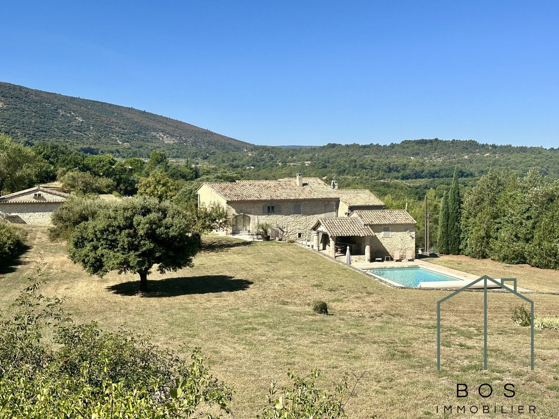 Country House in Bonnieux, Provence-Alpes-Côte d'Azur, France 1 - 16087518