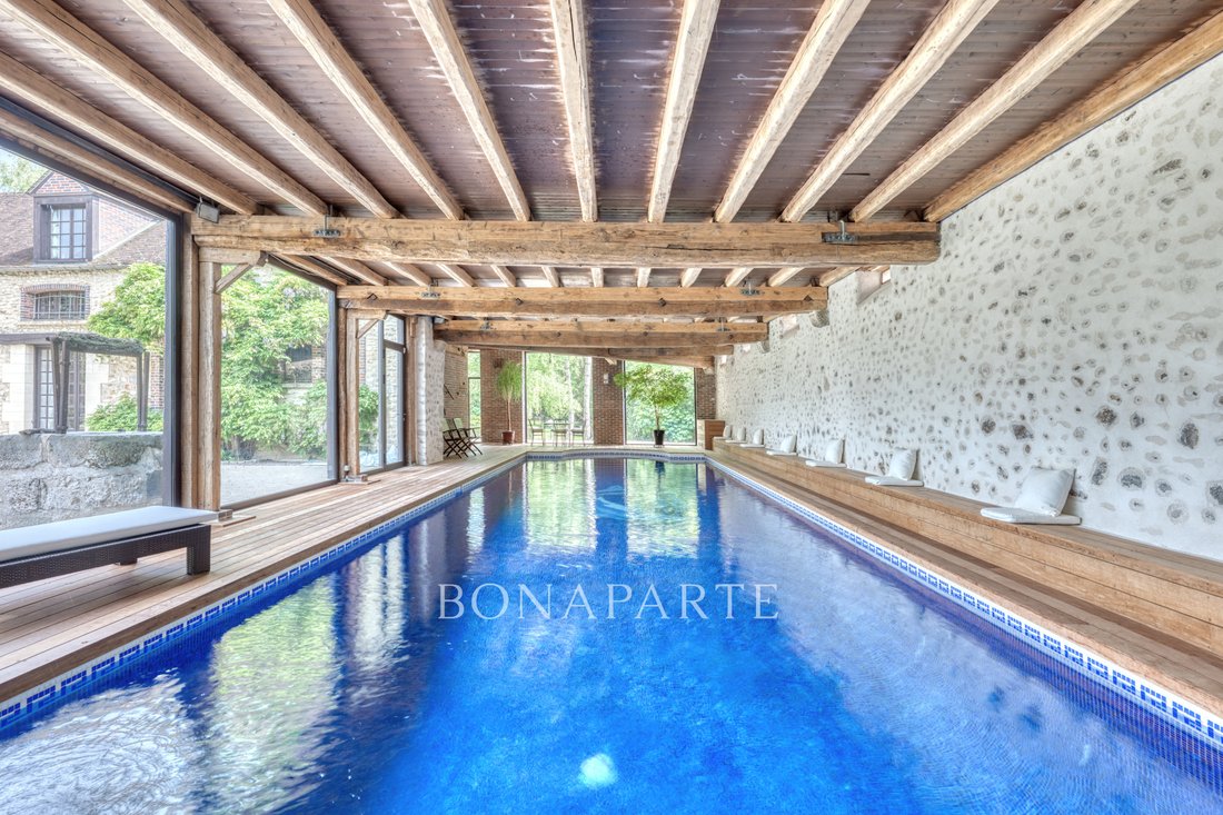 Whispers of the Voise: A Timeless Île-de-France Estate Where River and Reverie Meet