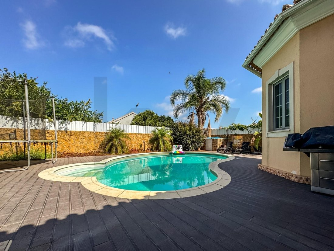 Townhouse in Alhos Vedros, Setubal, Portugal 3 - 16089146