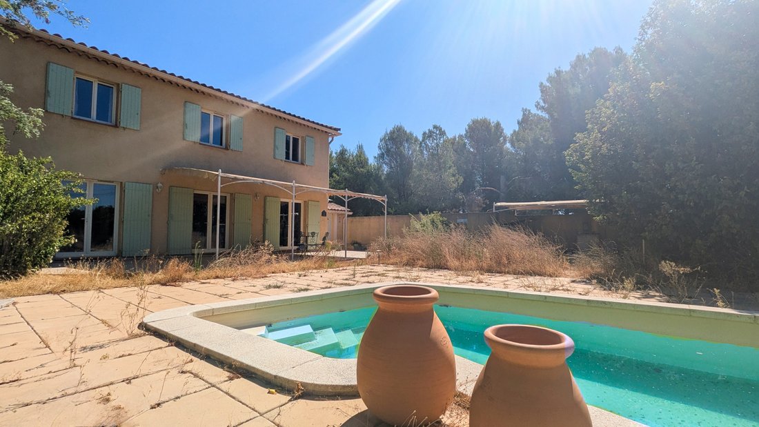 House in Les Freres-Les Cancades-Les Ginestes, Le Beausset, France 1 - 16086557