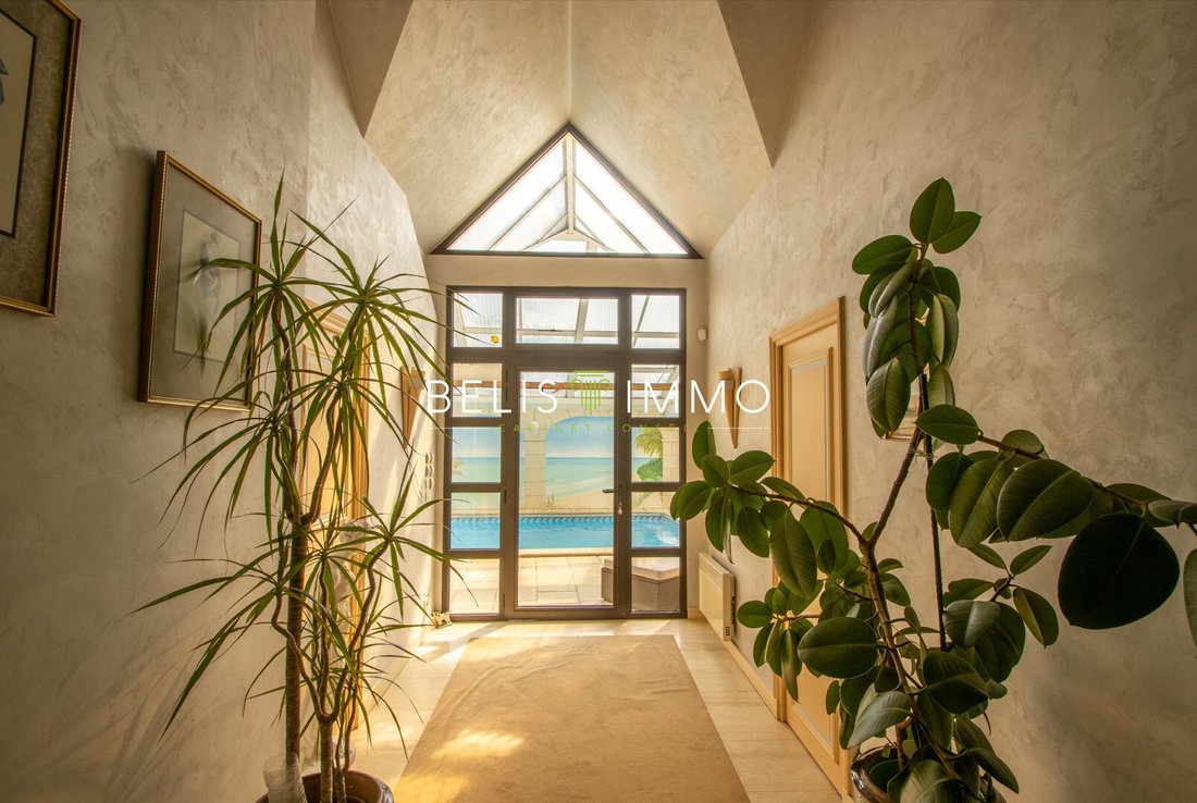 Villa in La Croix-en-Touraine, Centre-Val de Loire, France 3 - 16087559