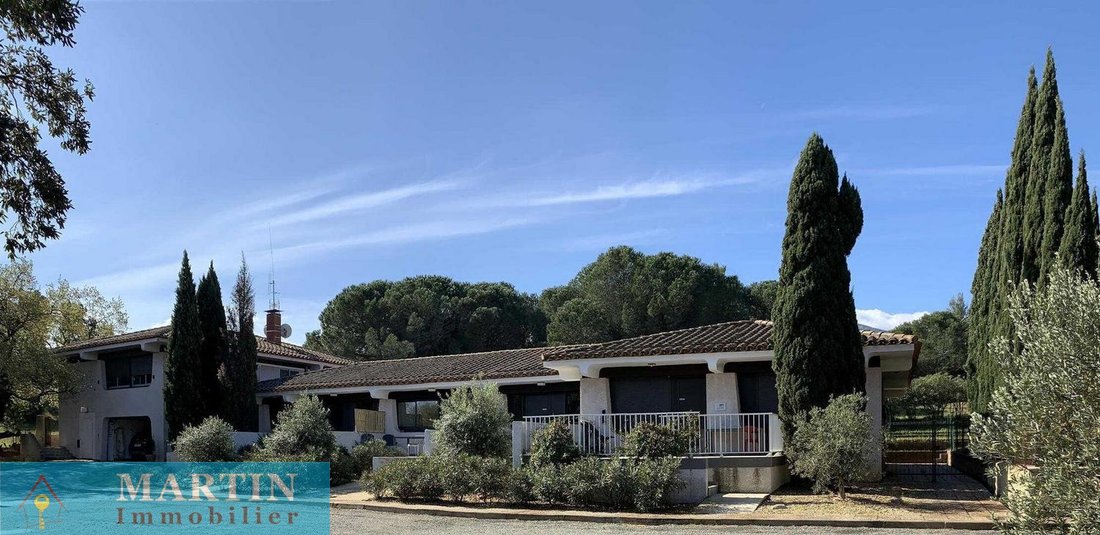 A Riviera Dream: Seaside Estates & Hidden Cottages in Occitanie’s Golden Light