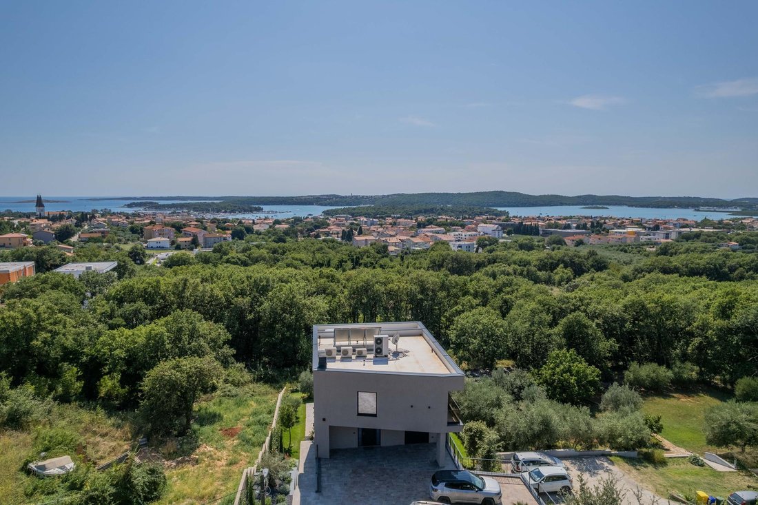 Villa in Medulin, Istria County, Croatia 4 - 16085184
